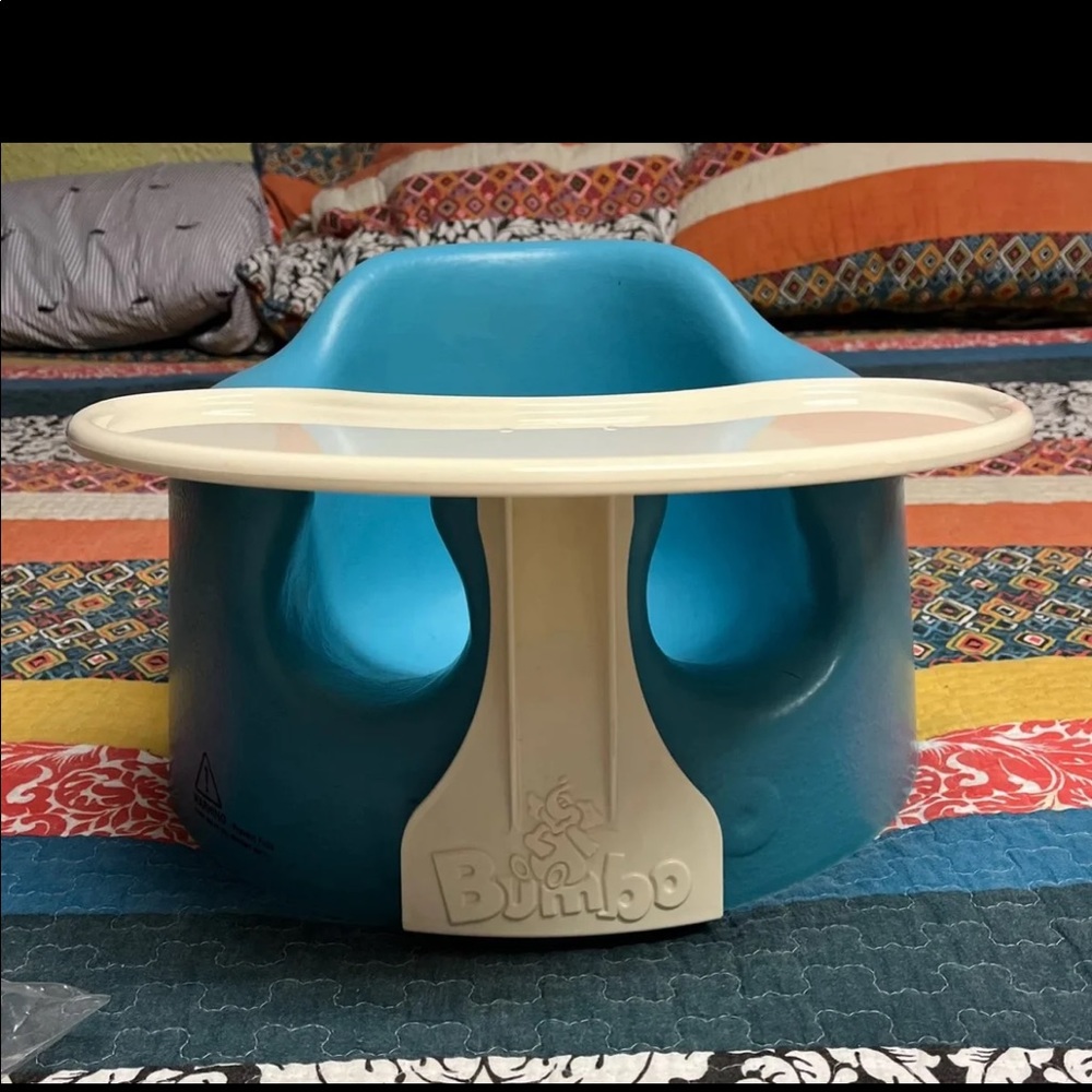 Bumbo Seat with Detachable Tray & New Safety Belt